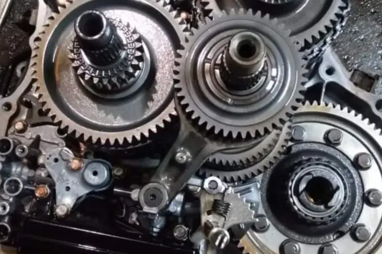 Overhaul Transmisi Matic / Manual
